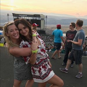 Meet your Posher, Sara